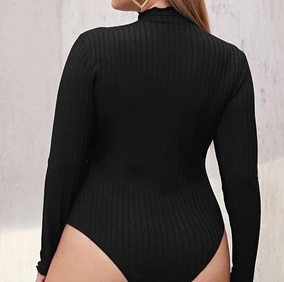 Plus Size Edge Fitted Body Shirt